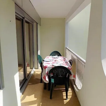 Palais Sur - Agreable Studio Au Coeur Du Centre-ville - Balcon *